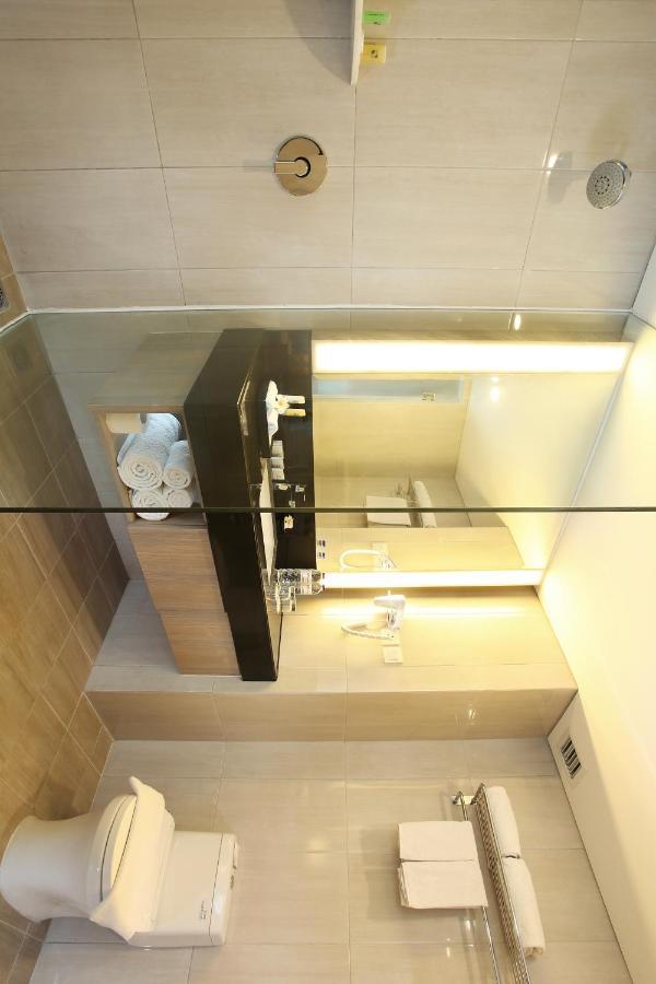 Swiss-belinn Tunjungan Hotel 3*